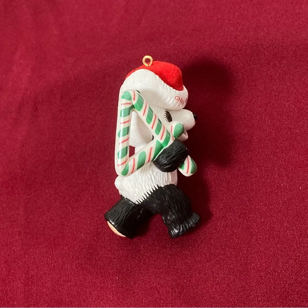 💚 Vintage Hallmark Keepsake ornament Child’s Fourth Christmas 1995 Teddy Bear